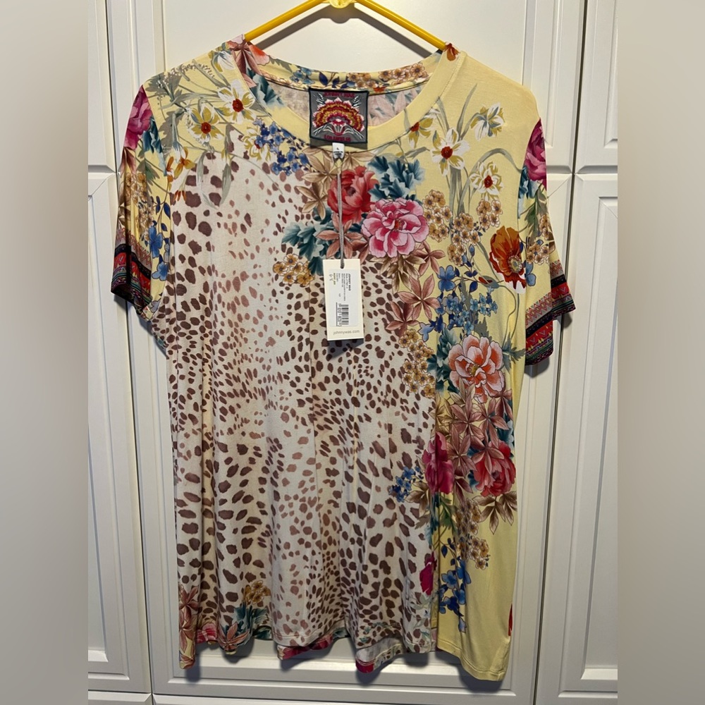 Johnny Was Wildflower crew Swing Tee